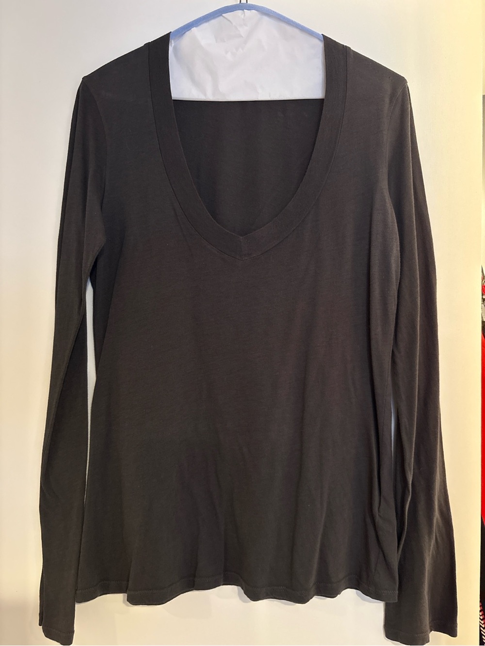 James Perse Black Long Sleeve Deep V-Neck Tee Shirt Size 2 -excellent condition